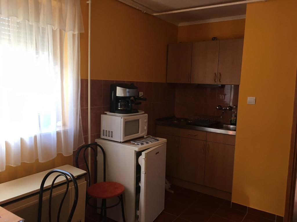 Mano Apartman Apartment Hajdúszoboszló Exterior foto